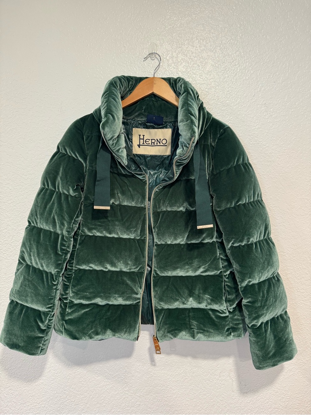 Herno Womens  Velvet Puffer Down Coat